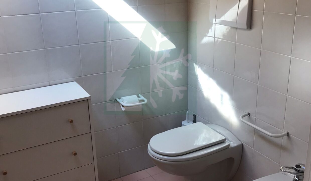 15c3e754-508c-4ee4-bf71-7b2baa172a57