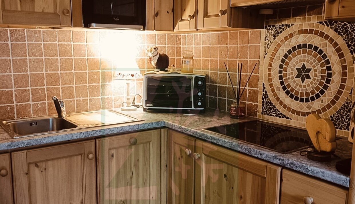 280cdb76-0a43-4761-8d0a-2ef5fe2899c8