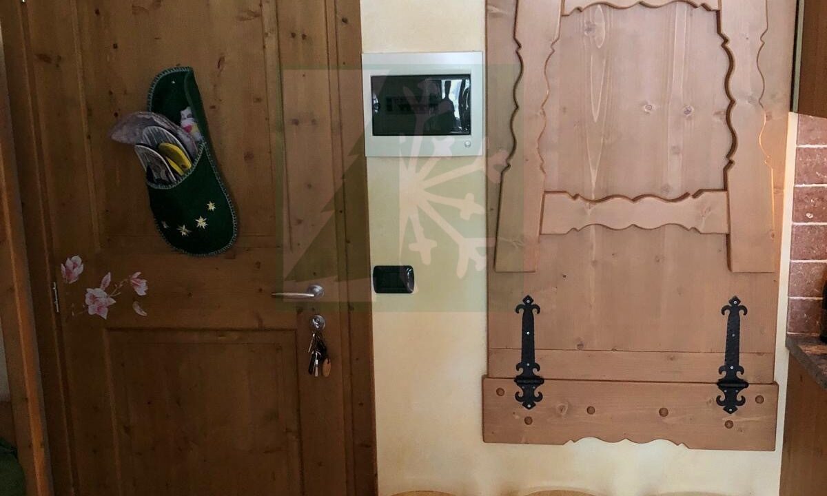 75b0ac06-f2c0-4d2b-9680-669535396376